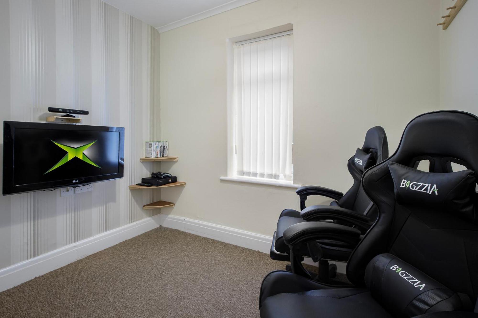 Arnside - Spacious 10-Bedroom Seaside Cottage Blackpool Bagian luar foto